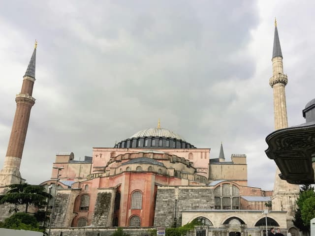 City 18